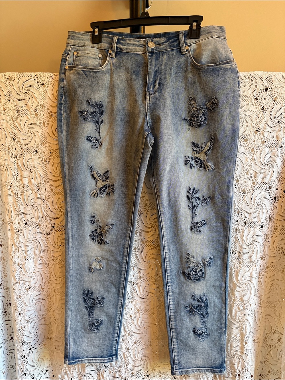 Montana Women's Light Blue Embroidered Slim Jeans